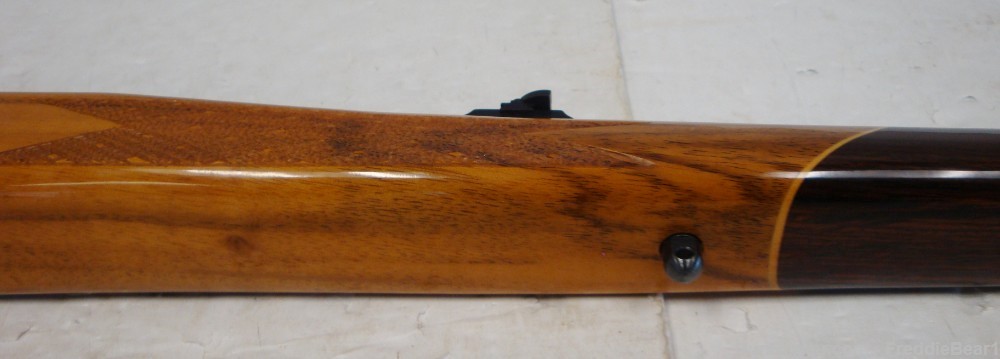 Weatherby Mark V Deluxe .300 Wby.Mag Japan NEW! Un-fired Blond Wood 1974-81-img-10