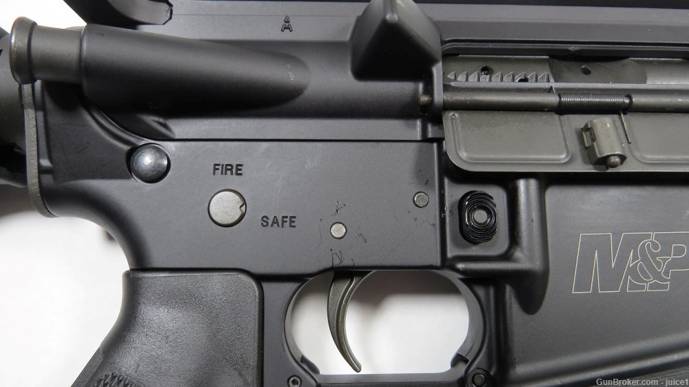 Smith & Wesson M&P-15 5.56 NATO Semi-Auto 16" AR15 Rifle -img-14
