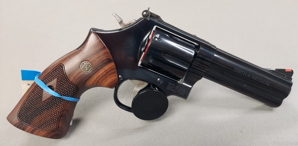 Smith & Wesson Model 586 Classic Revolver 357 Mag 4" Barrel 6 Rd-img-1