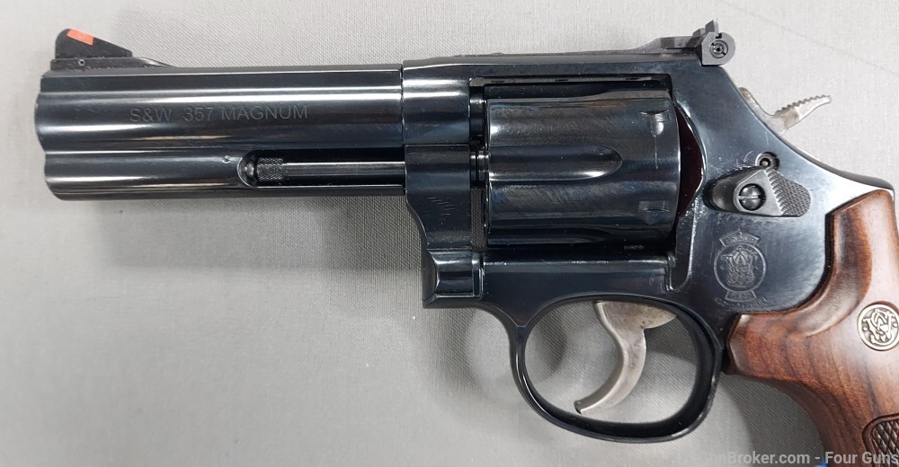 Smith & Wesson Model 586 Classic Revolver 357 Mag 4" Barrel 6 Rd-img-2