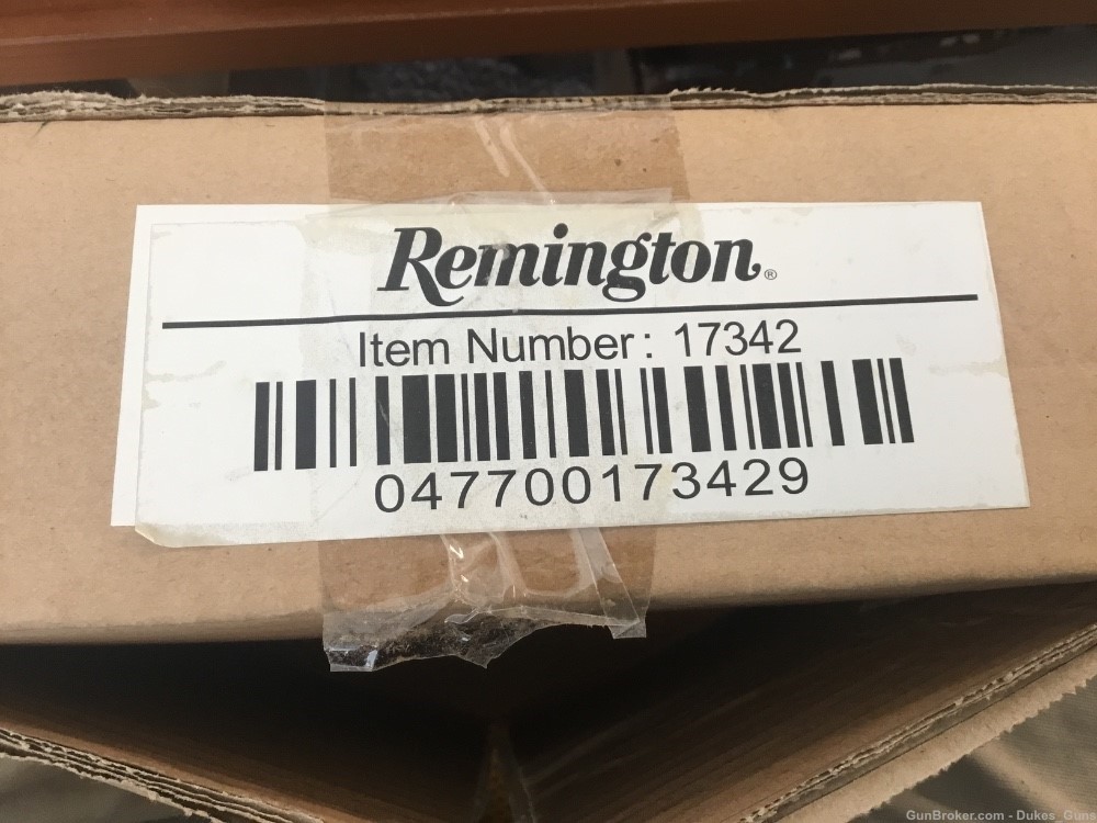 Remington 100 chip Poker set w/wood case.NEW, UNOPENED -img-3