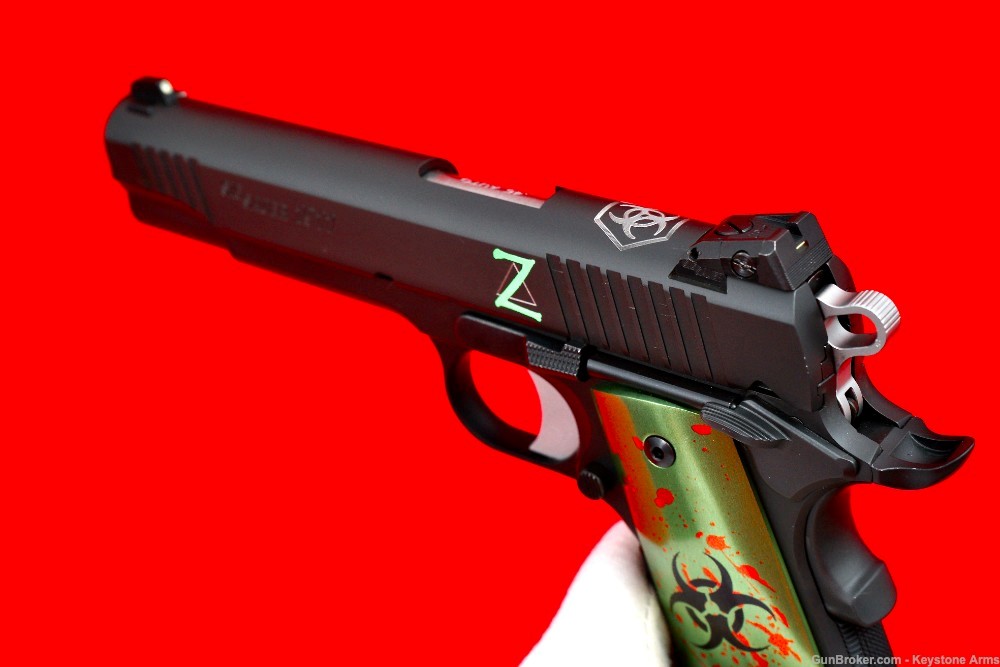 Ultra Rare Sig Sauer 1911 Zombie Limited Edition .45 NIB Collector-img-13