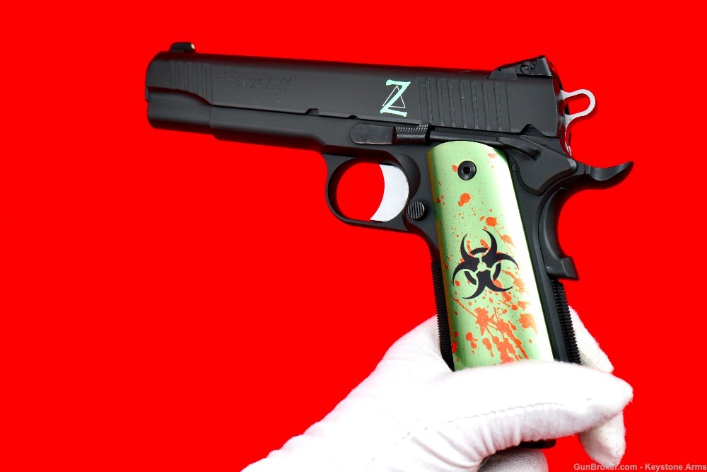 Ultra Rare Sig Sauer 1911 Zombie Limited Edition .45 NIB Collector-img-11