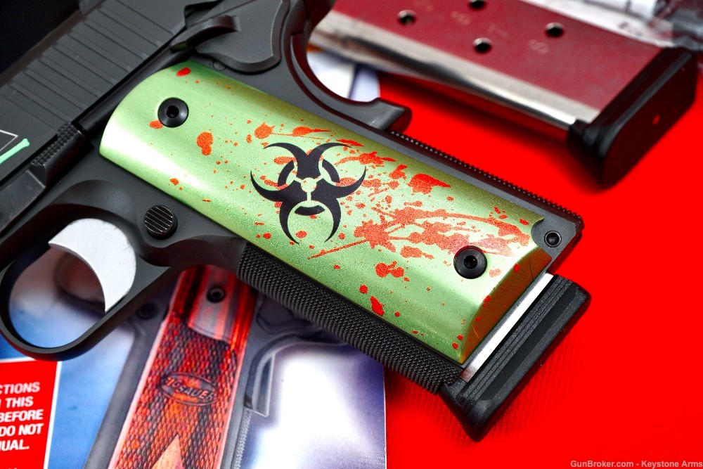 Ultra Rare Sig Sauer 1911 Zombie Limited Edition .45 NIB Collector-img-5