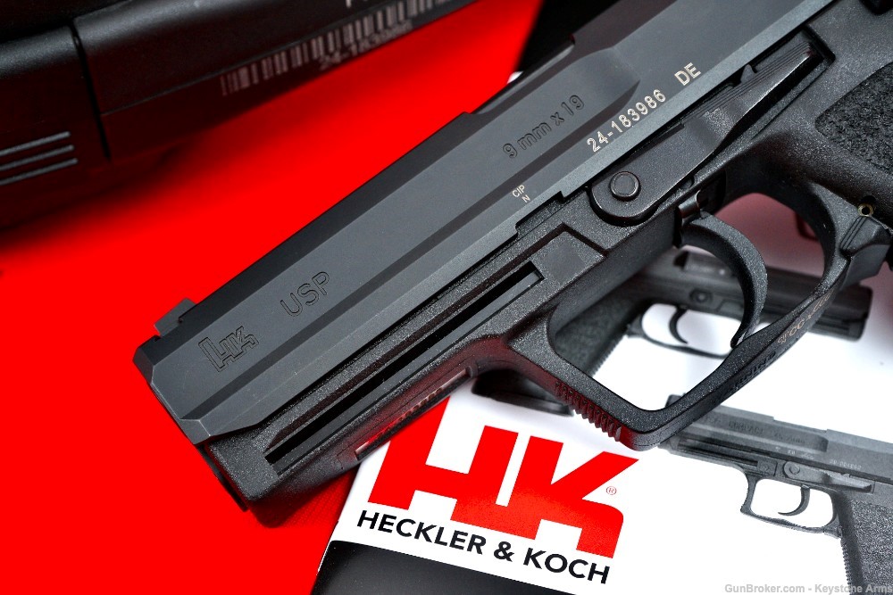 Awesome 2022 Heckler & Koch HK USP 9mm Original Case ANIB-img-3