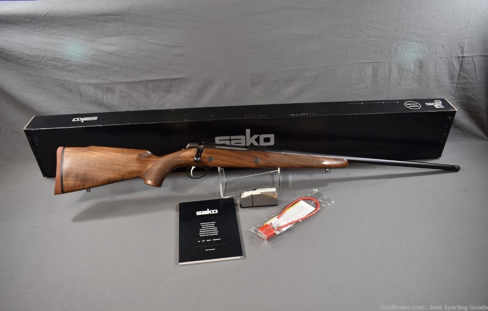 Sako 90 Hunter - 300 Win Mag Bolt-Action Hunting Rifle - New in Box        -img-0