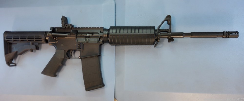 Colt M4 Carbine 5.56 NATO  Black 16.1" barrel Lightly Used NO CC FEES -img-4