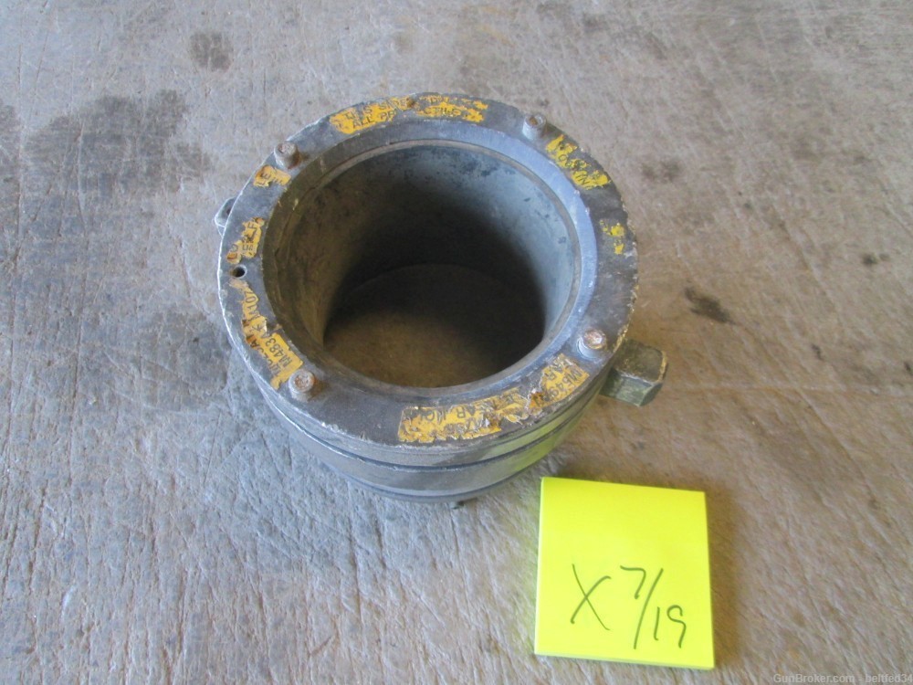 Used M109 Howitzer Ammunition Retainer, for Curio / Collector-img-0