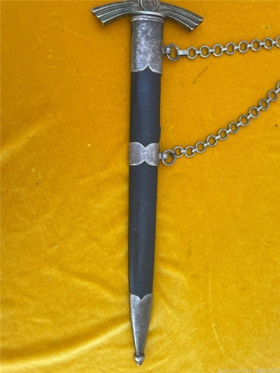  WW 2 German Luftwaffe Officers  dagger  and chain -img-2