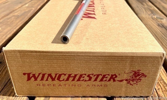 Winchester 70 Stainless Featherweight 300 WSM 24" NIB 2023 NICE WOOD-img-29