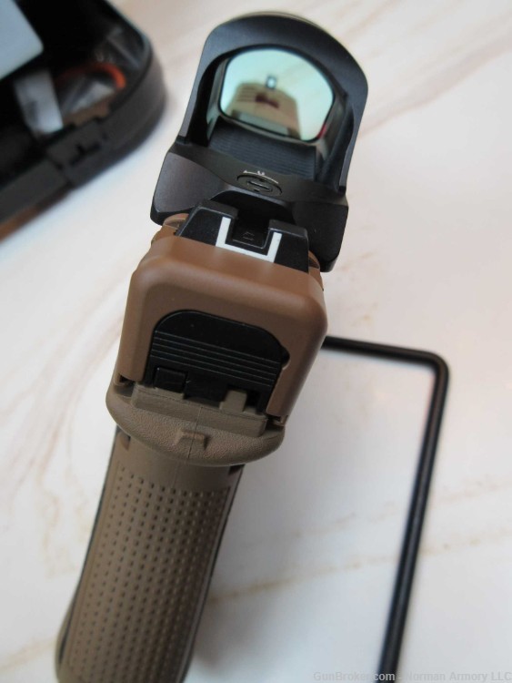 Glock 19 GEN5 9mm Shark Coast Tactical Custom Kicker Holosun 507CX2 optic-img-5
