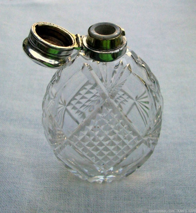 ANTIQUE GORHAM HAND CUT CRYSTAL/SILVER OVAL 4” NIPPER POCKET WHISKEY FLASK-img-10