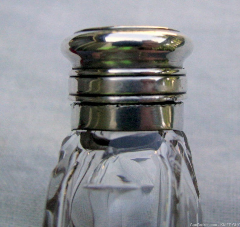 ANTIQUE GORHAM HAND CUT CRYSTAL/SILVER OVAL 4” NIPPER POCKET WHISKEY FLASK-img-3