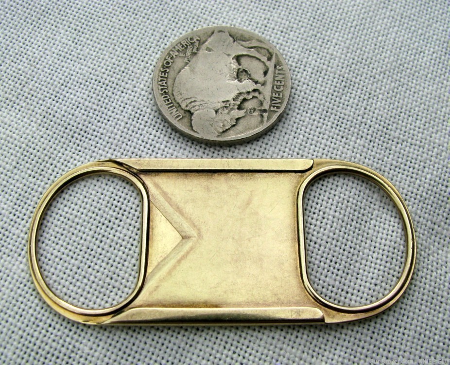 SMALL ANTIQUE 10 KT GOLD ENGRAVED CHEROOT / CIGAR CUTTER POCKET WATCH FOB-img-6