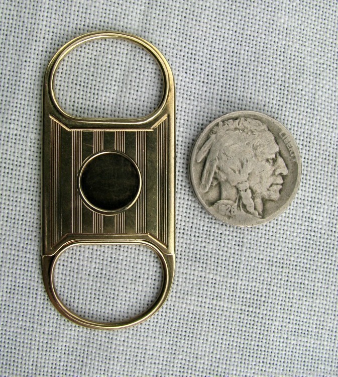 SMALL ANTIQUE 10 KT GOLD ENGRAVED CHEROOT / CIGAR CUTTER POCKET WATCH FOB-img-4