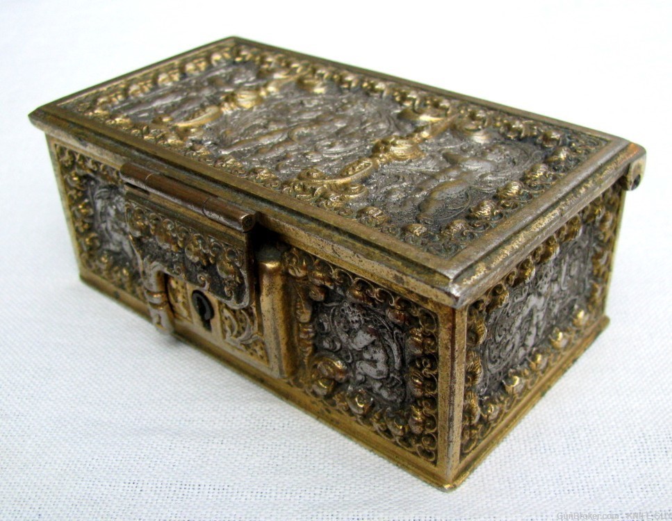 ANTIQUE ORNATE SMALL 3-DIMENSIONAL GOLD & SILVER PLATED BRONZE JEWLERY BOX-img-7