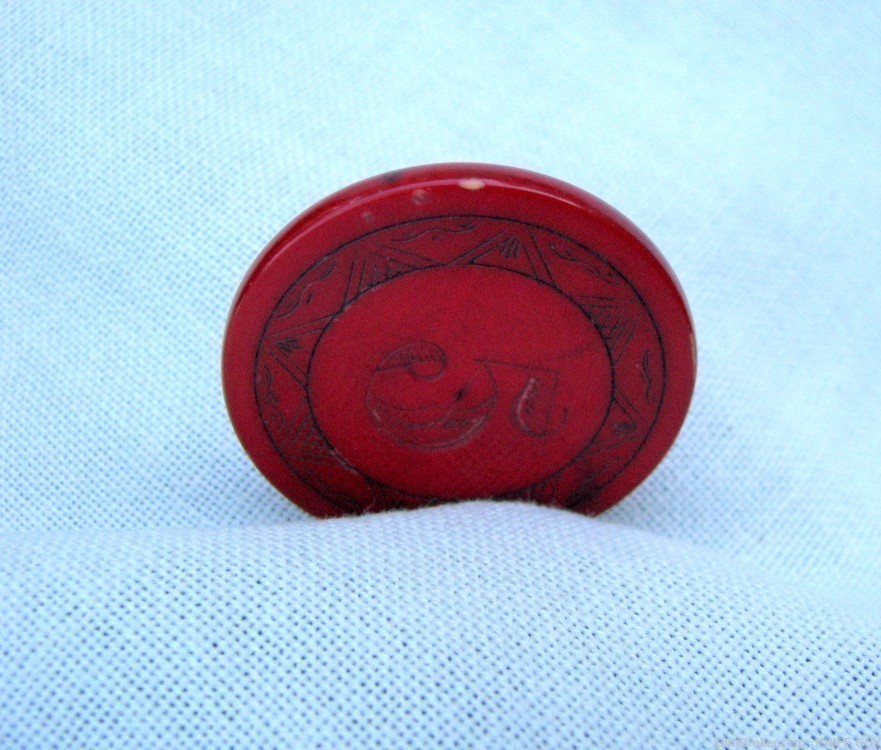FINE ANTIQUE AMERICAN UNUSUAL $5 ALL RED COLORED POKER CHIP-img-7