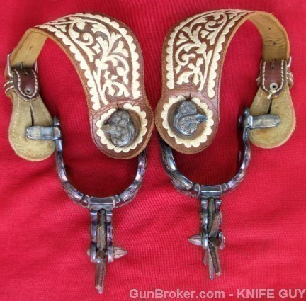 MINT HAND MADE SILVER INLAID ENGRAVED 12 RATTLESNAKE FANCY SPURS & STRAPS-img-3