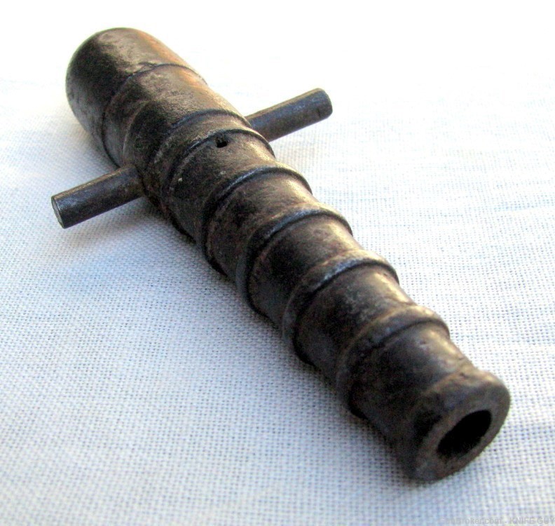 ANTIQUE TOY CAST IRON 5" CANNON BARREL LATE 1700’s-img-8