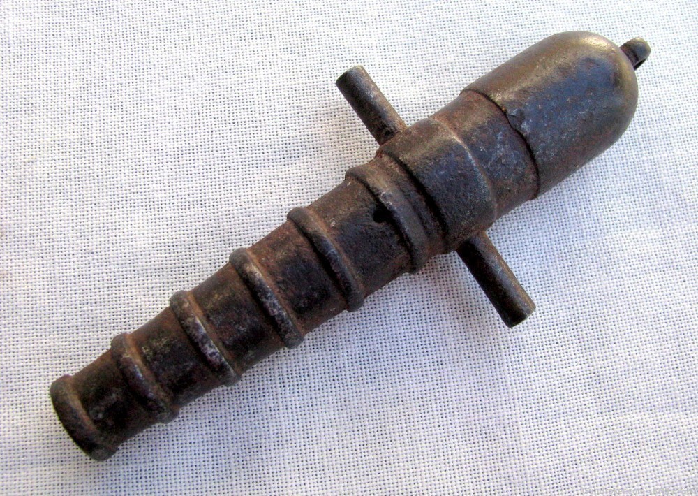 ANTIQUE TOY CAST IRON 5" CANNON BARREL LATE 1700’s-img-4