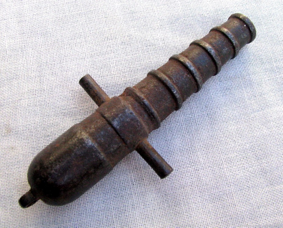 ANTIQUE TOY CAST IRON 5" CANNON BARREL LATE 1700’s-img-11