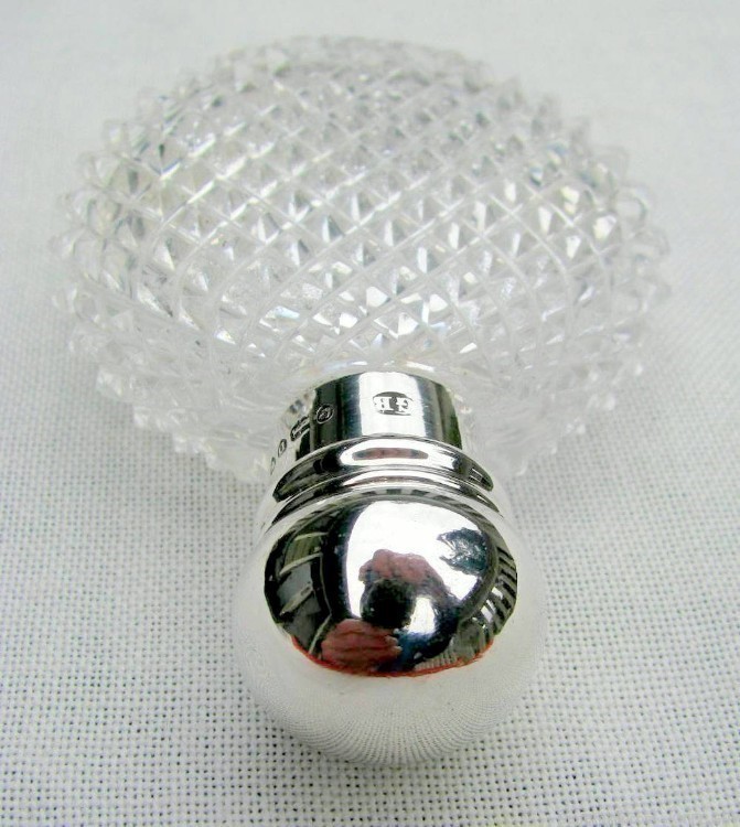 SALE! 1879 MINTY SILVER TOP HAND CUT CRYSTAL POCKET WHISKEY/SPIRITS FLASK-img-4