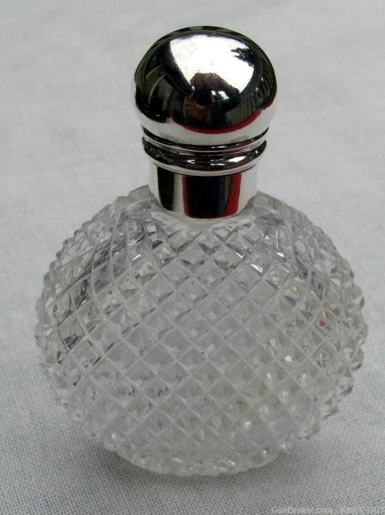 SALE! 1879 MINTY SILVER TOP HAND CUT CRYSTAL POCKET WHISKEY/SPIRITS FLASK-img-6