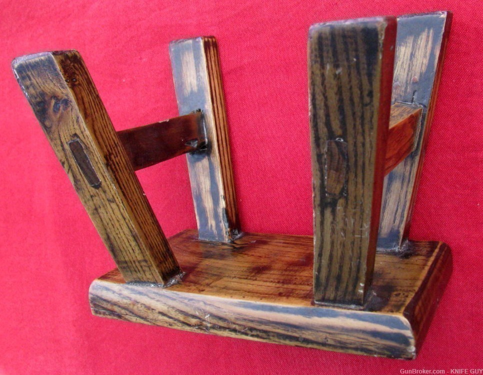  FINE ANTIQUE 19TH C HANDMADE CHARMING FOLKART SMALL WOOD DOVETAILED STOOL-img-11