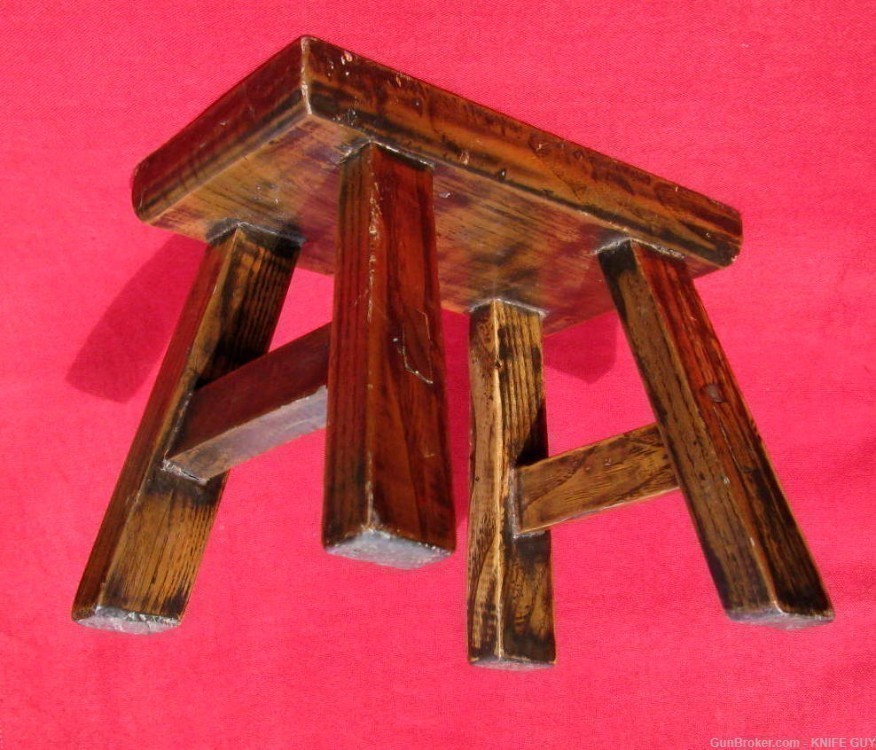  FINE ANTIQUE 19TH C HANDMADE CHARMING FOLKART SMALL WOOD DOVETAILED STOOL-img-10