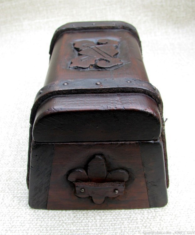 1800s HAND CARVED FOLKART NAUTICAL SMALL SIZE SAILORS DITTY BOX / SEA CHEST-img-10