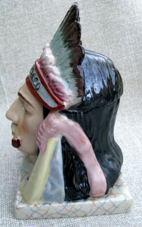 ANTIQUE MINT UNUSUAL INDIAN CHIEF IN HEADDRESS HAND PAINTED TOBACCO JAR-img-7