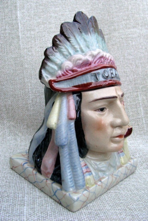 ANTIQUE MINT UNUSUAL INDIAN CHIEF IN HEADDRESS HAND PAINTED TOBACCO JAR-img-1