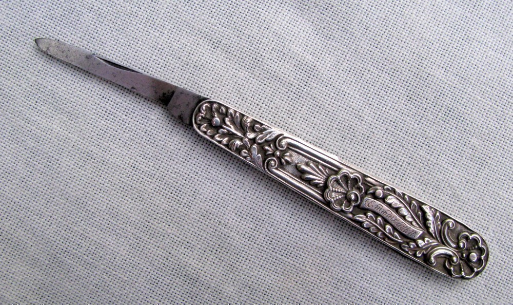 ANTIQUE SILVER MOUNTED INSCRIBED 1830s LADIES QUILL & SEWING KNIFE + POUCH-img-0