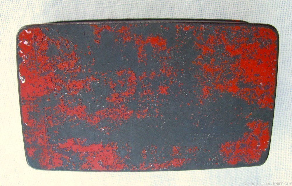 SMALL ANTIQUE 1800s HAND PAINTED FOLKART RED TIN TOLEWARE POCKET SNUFF BOX-img-7