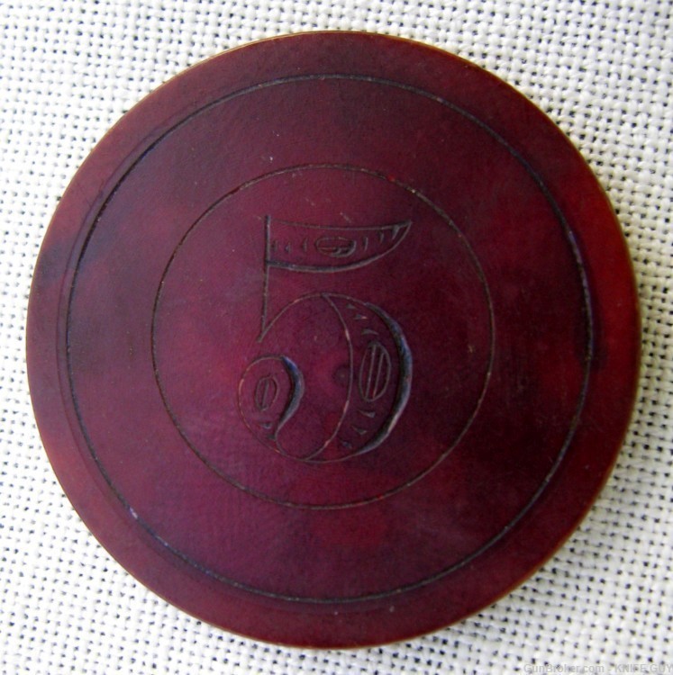 FINE ANTIQUE AMERICAN UNUSUAL $5 ALL BURGUNDY COLORED POKER CHIP-img-4