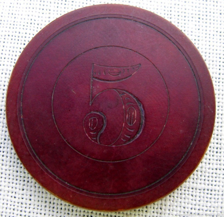 FINE ANTIQUE AMERICAN UNUSUAL $5 ALL BURGUNDY COLORED POKER CHIP-img-2