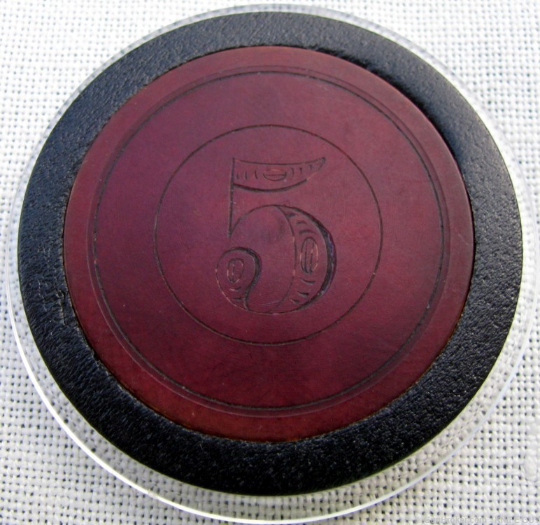 FINE ANTIQUE AMERICAN UNUSUAL $5 ALL BURGUNDY COLORED POKER CHIP-img-6