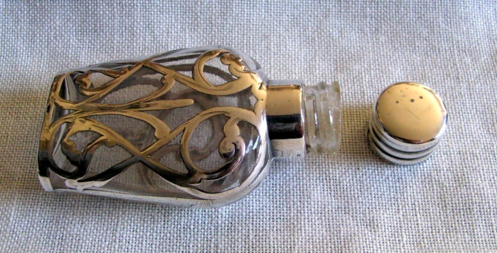 SMALL ANTIQUE SILVER FILIGREED ENGRAVED AMERICAN SCENT/NIPPER FLASK 1878-95-img-4