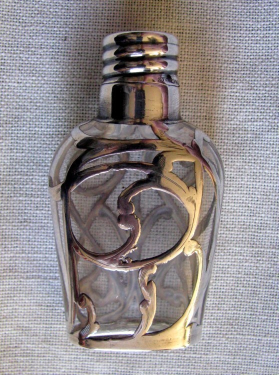 SMALL ANTIQUE SILVER FILIGREED ENGRAVED AMERICAN SCENT/NIPPER FLASK 1878-95-img-1