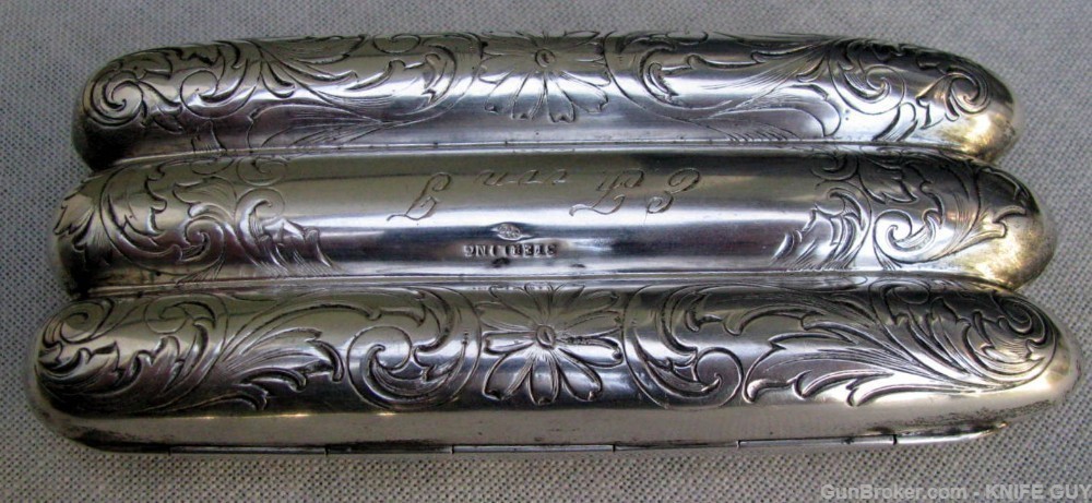 ANTIQUE AMERICAN STERLING GOLD WASHED ENGRAVED CIGAR CASE  MINT CONDITION-img-2