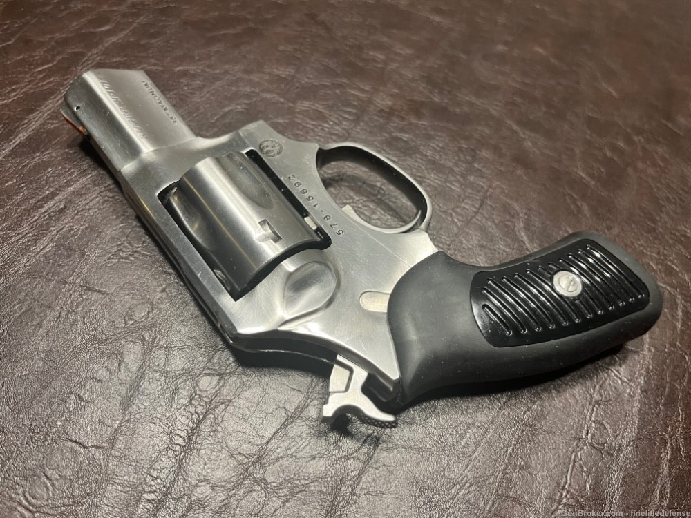 Ruger SP101 .357 2” Stainless Hogue Grips Included -img-5