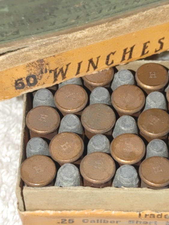 Winchester .25 Caliber Sport Stevens Rim Fire full box of 50 rounds-img-5