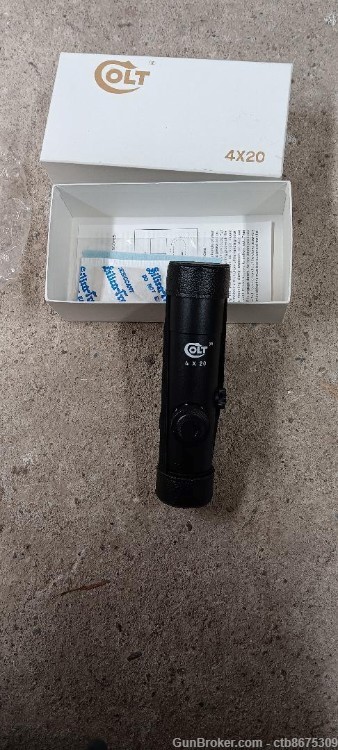 COLT AR15 4X20 SCOPE WITH LENS COVERS & BOX-img-3