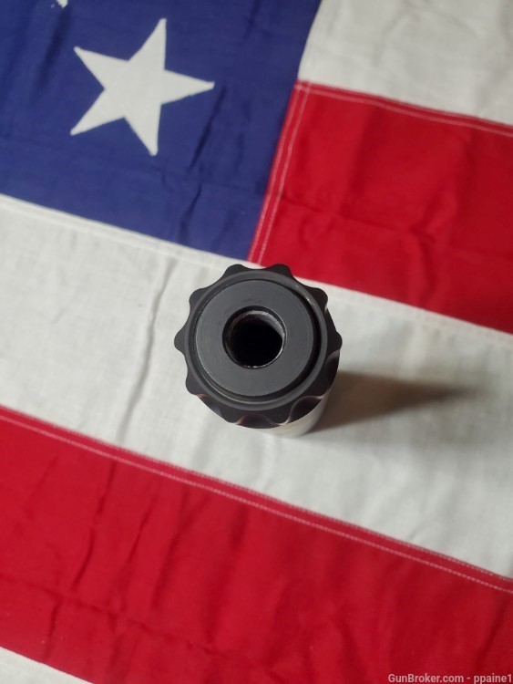 LIKE NEW DEMO WILSON COMBAT QUELL 5.56 SILENCER SUPPRESSOR STAINLESS-img-5