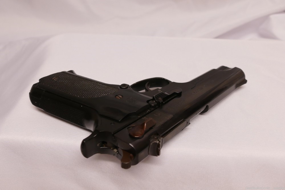 S&W Model 59 Pistol cal 9mm-img-3