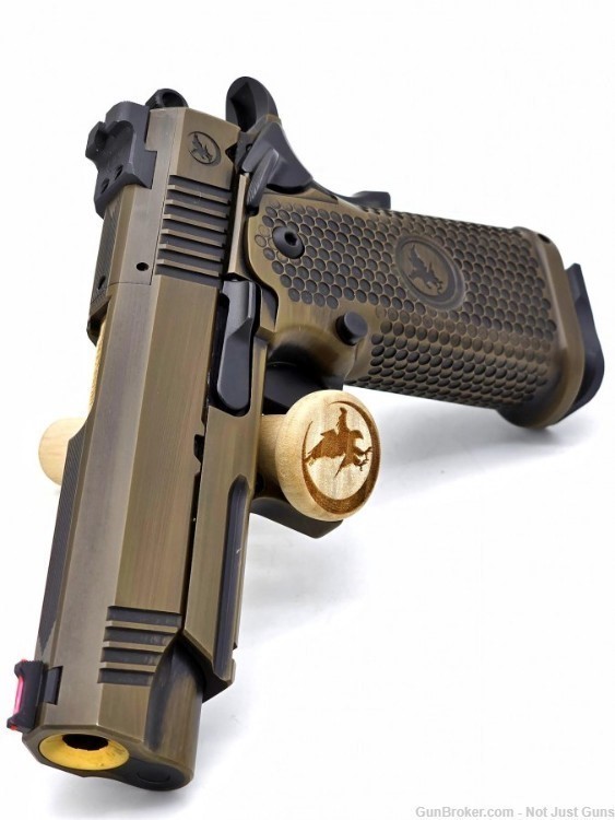 Nighthawk Custom, Warhawk Double Stack, 9mm Semi auto pistol, 4.25" Barrel,-img-1
