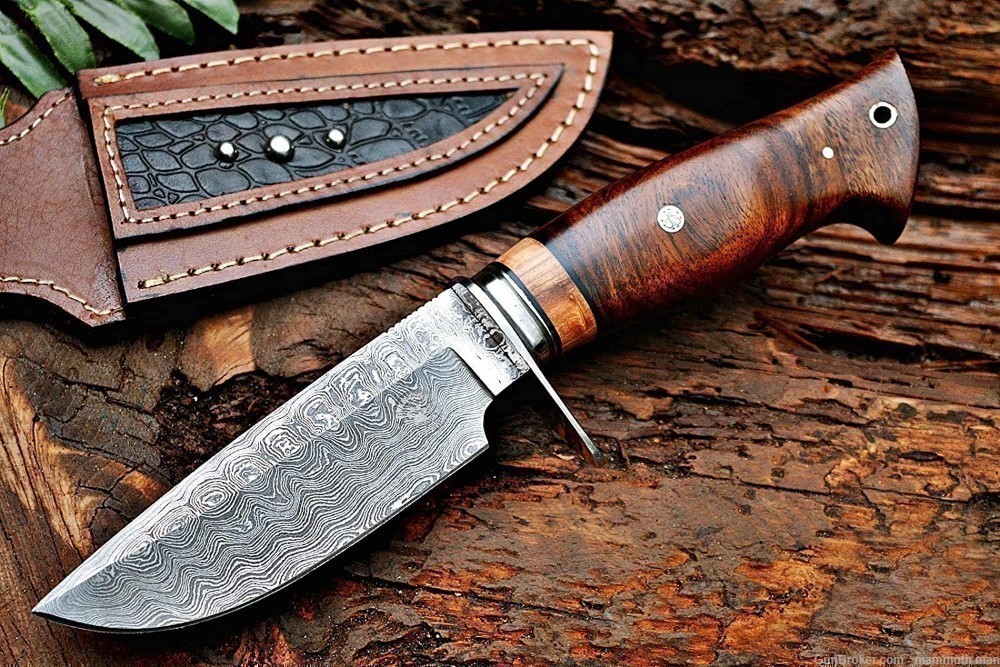 Fixed blade Folded steel Damascus Knife Walnut handle premium sheath-img-0
