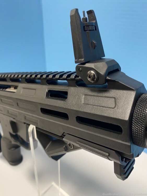 AR 15 12 GA Bull Pup Shotgun - 10 rd and 5 rd Mags - NEW IN BOX - BAD ASS-img-1