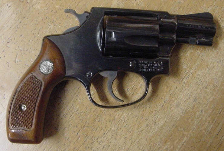 Smith & Wesson Model 36 Revolver 38 spl.-img-1