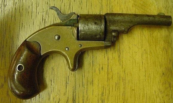 Colt  22  Revolver x-img-1